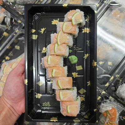 seared salmon roll